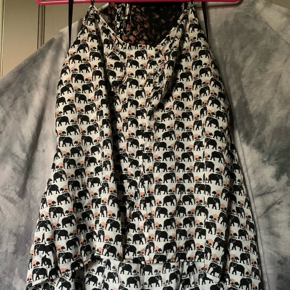 Bcbg generation silk -like cami elephants no flaws